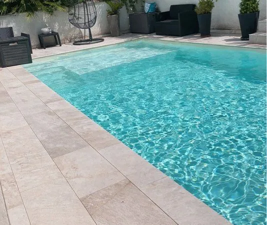 Villa sur Ecully proximité Tassin-la-Demi-Lune grand garage avec grande hauteur studio indépendant e