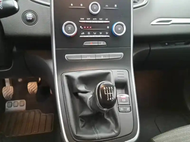 Renault Scenic grand  dci 110 energy — photo 38