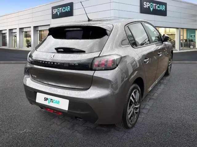 Peugeot 208 puretech 100 s&amp;s bvm6 style — photo 2