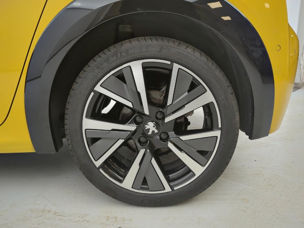 Peugeot 208 puretech 100 s&s eat8 gt — photo 11
