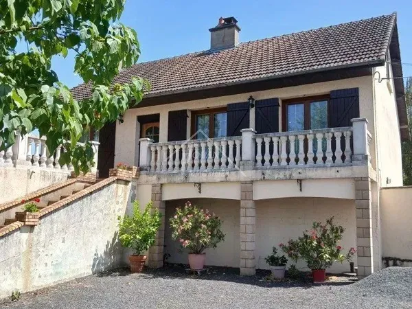 MAISON 8 pièces 110m2