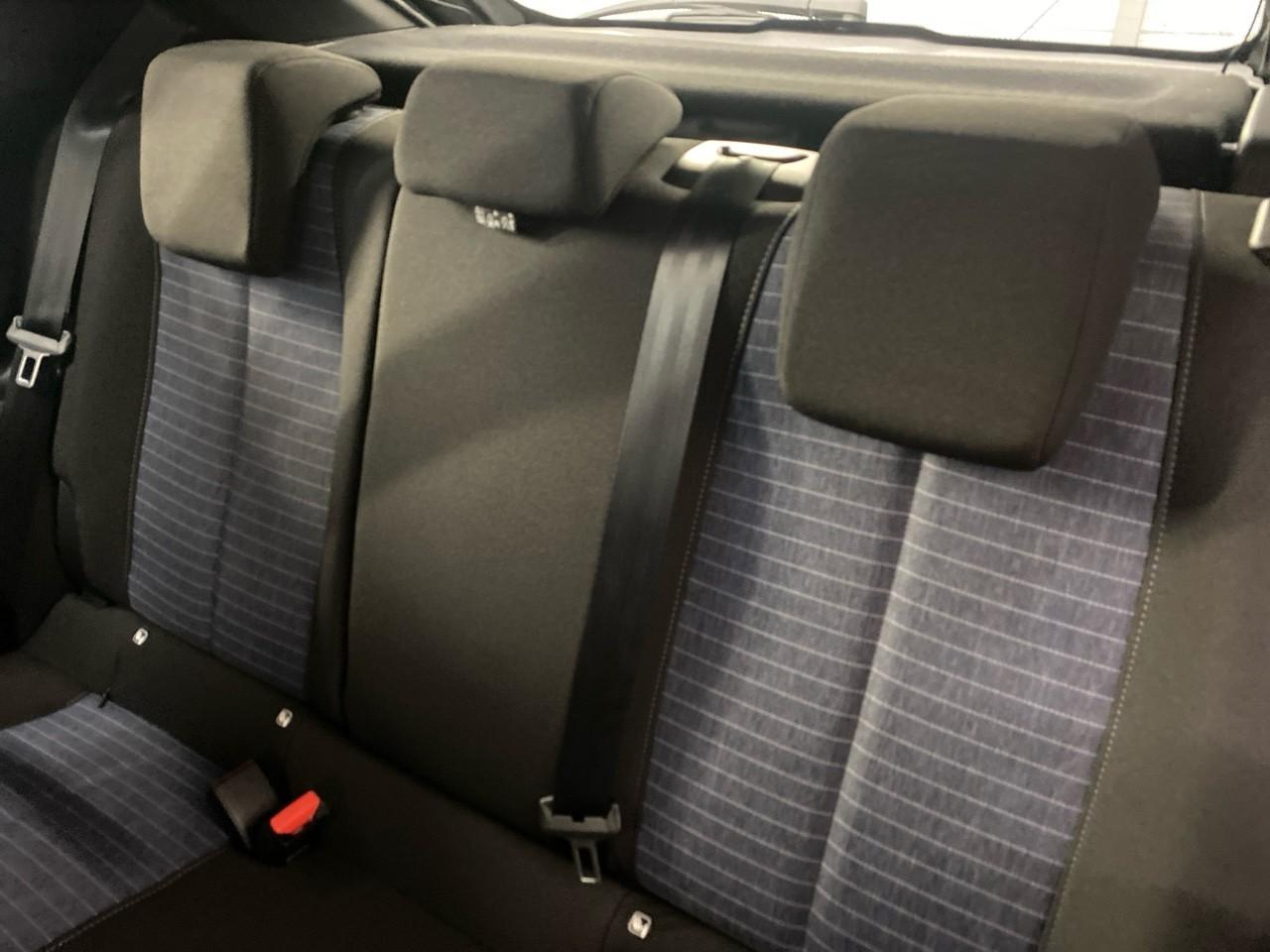 Peugeot 208 puretech 75 s&s bvm5 like — photo 13