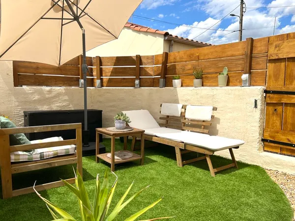 T2 DUPLEX EN VILLE AVEC JARDIN