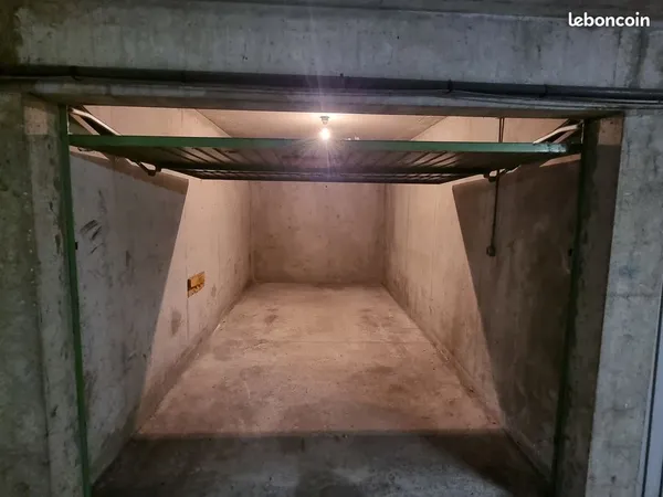 Loue Garage / Box fermé sécurisé | Lyon 6 - Villeurbanne