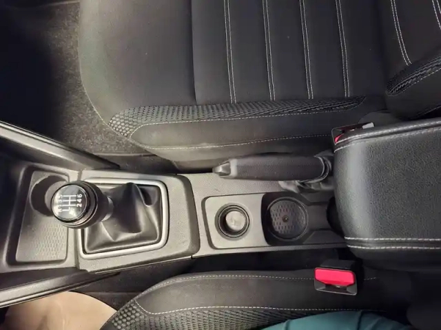 Dacia Duster blue dci 115 4x2 — photo 16