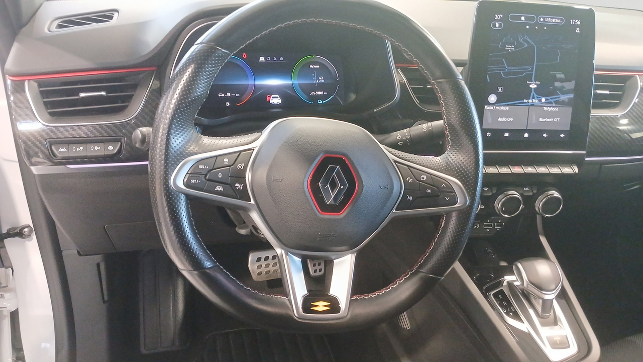 Renault Arkana E-Tech 145 - 21B — photo 10