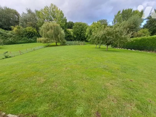 Terrain 1000 m²