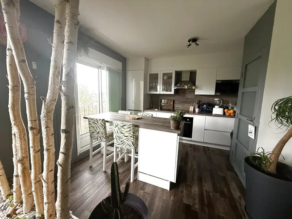 APPARTEMENT DE TYPE 4