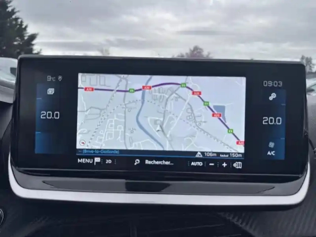 Peugeot 208 puretech 100 s&amp;s bvm6 gt pack — photo 11