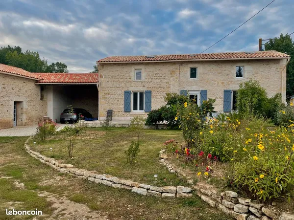 Maison en pierre rénovée, 100 m², 2 chambres, Verrines-sous-Celles