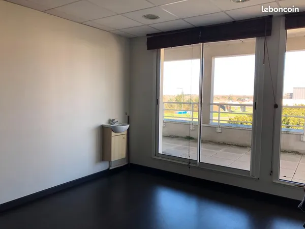 Local professionnel au sein d'un cabinet paramédical