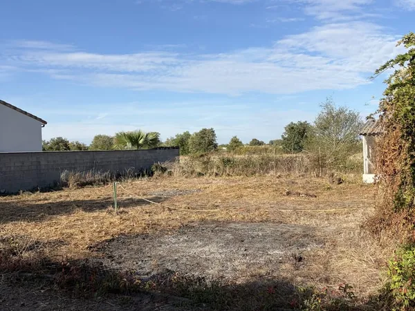 Terrain d'environ 600 m2 à vendre
