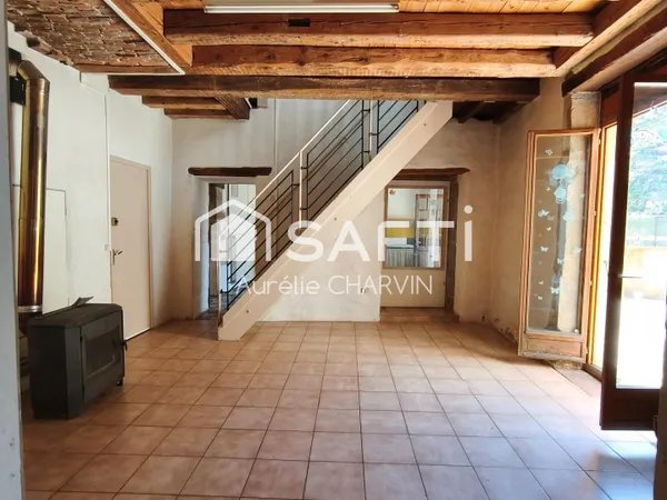 MAISON DE VILLAGE 174 M2 3 CHAMBRE TERRASSE