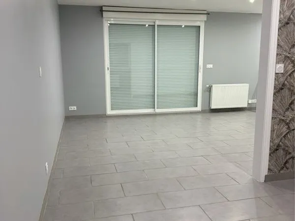 Maison à louer entièrement rénovée