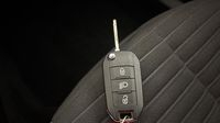Peugeot 2008 1.2 PureTech 130ch S&S Style — photo 16