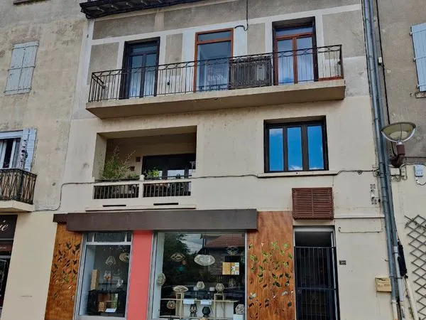 Immeuble 219 m² - Joyeuse - T6 149 m² + local commercial 70 m²