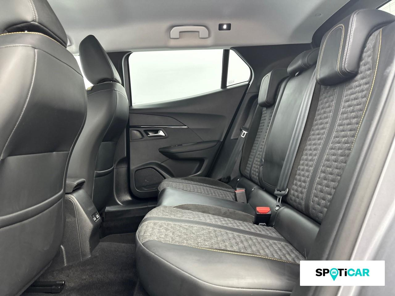 Peugeot 2008 1.2 puretech 130ch s&s roadtrip eat8 — photo 10