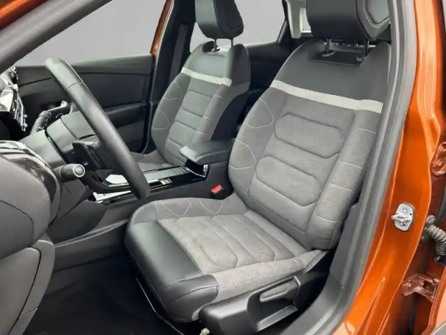 Citroën C4 puretech 130 s&amp;s eat8 — photo 11