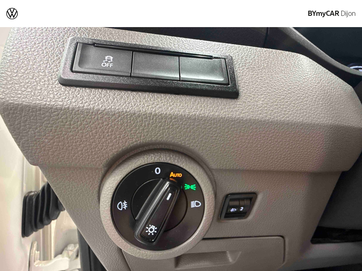 Volkswagen Utilitaires TRANSPORTER 6.1 VAN L1H1 2.0 TDI 110 BVM5 — photo 17
