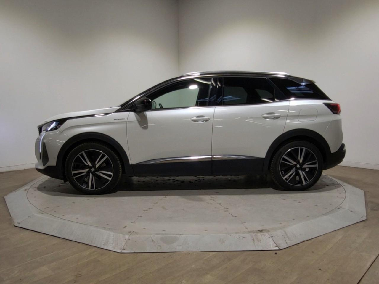 Peugeot 3008 hybrid4 300 e-eat8 gt pack — photo 2