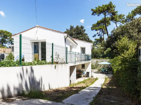 Propriété 7 pièces 159 m²
