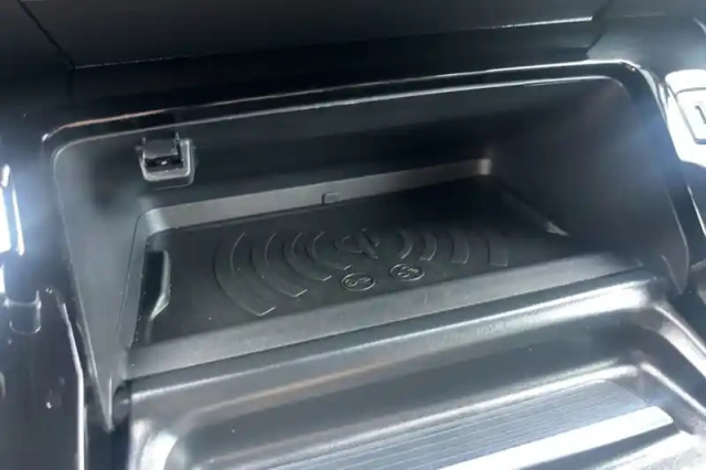 Peugeot 208 hybrid 100 e-dcs6 — photo 22