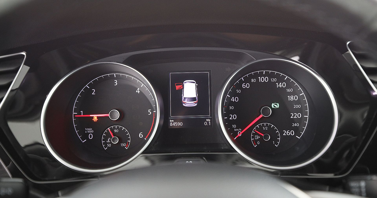 Volkswagen Touran — photo 23