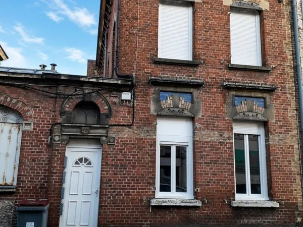 Immeuble locatif, 6 pièces, 131 m2