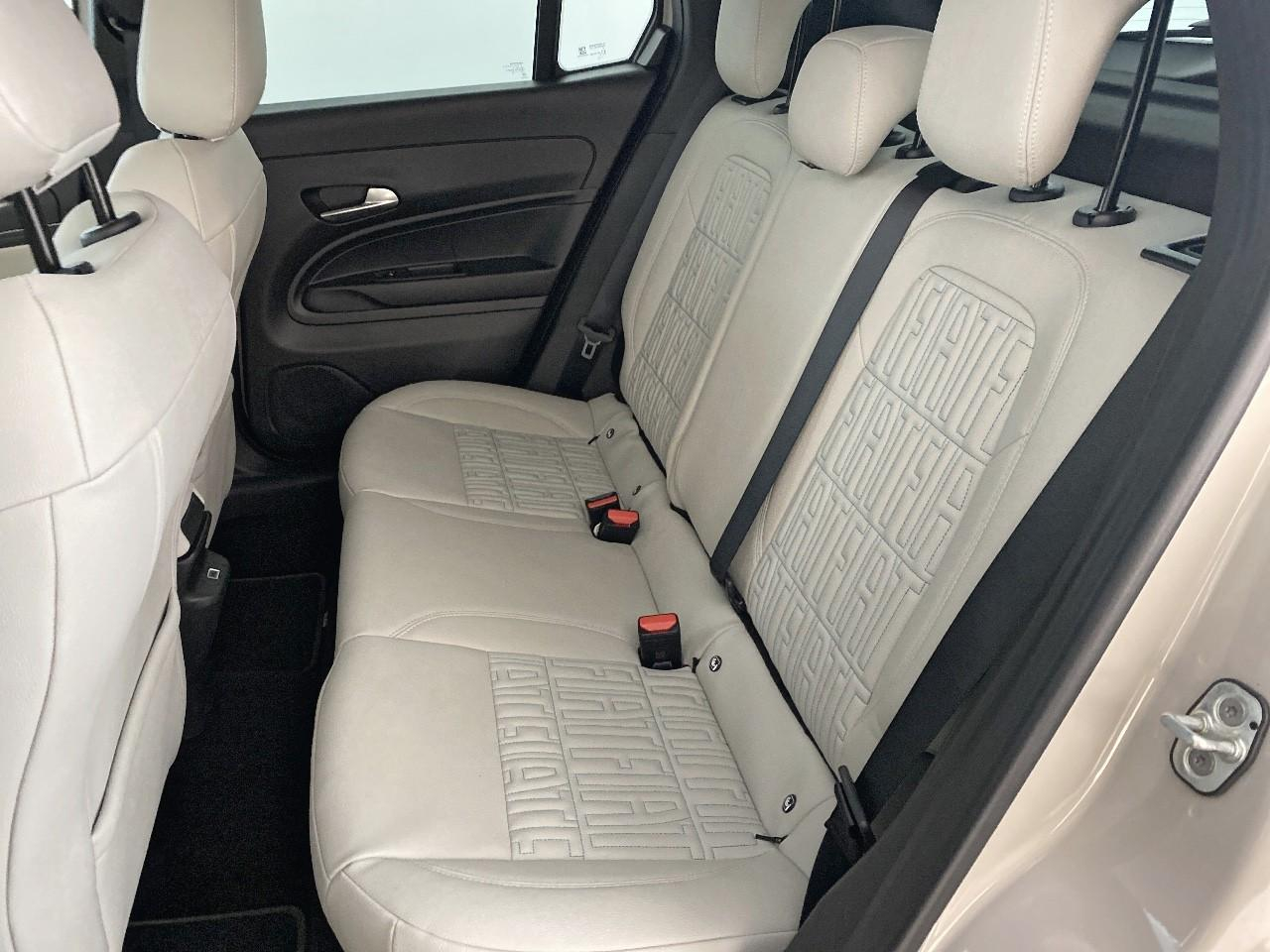 Fiat 600 t-gen 3 1.2 hybrid 110ch edct6 la prima — photo 10