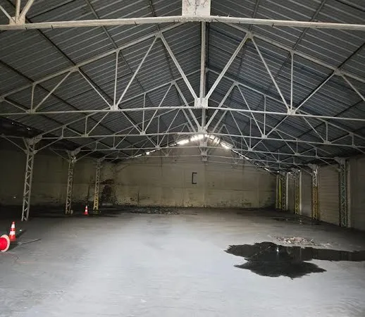 Local d’activité et entrepôt Location Cattenières   12500€
