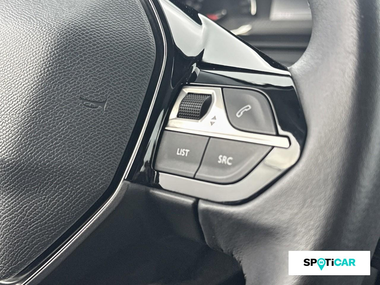 Peugeot 208 1.2 puretech 100ch s&s style 118g — photo 18