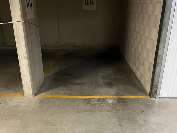 Loue place parking Antony centre - 12m²