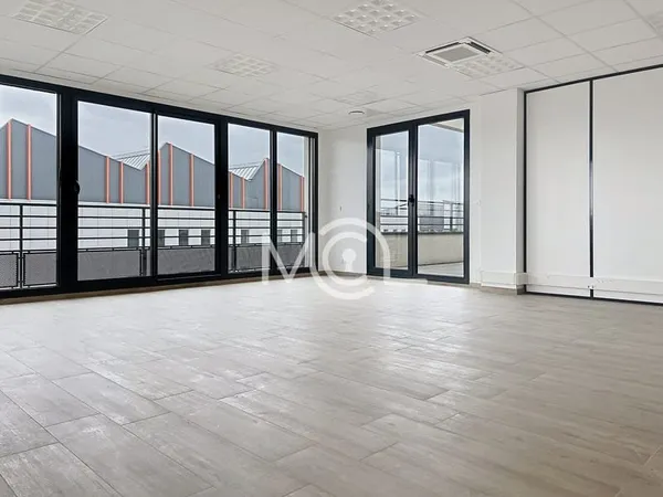 A LOUER LOCAUX PROFESSIONNELS - LIMEIL BREVANNES