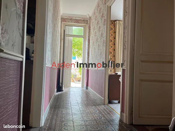 Ferme 9 pièces 255 m²