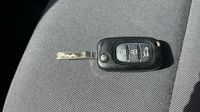 Renault Master F3500 L2H2 2.3 Blue dCi 135ch Confort Euro6 — photo 11