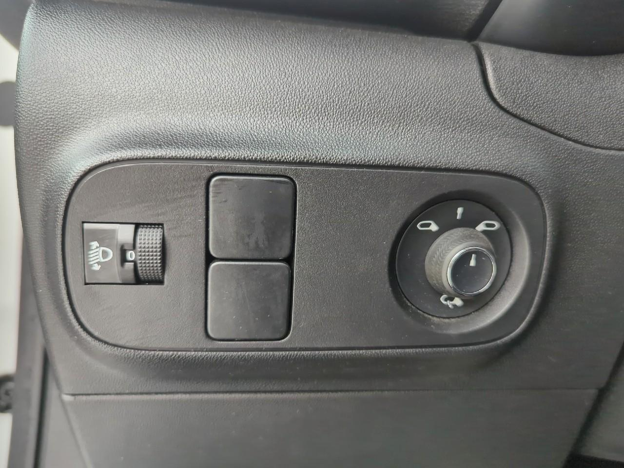 Citroën C3 puretech 110 ch eat6 max — photo 22