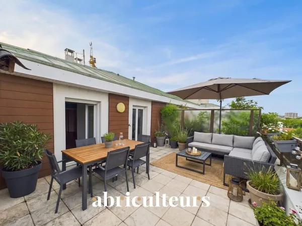 Magnifique appartement de 86 m² bénéficiant d'espaces extérieurs d'exception à Villeneuve-la-Garenne