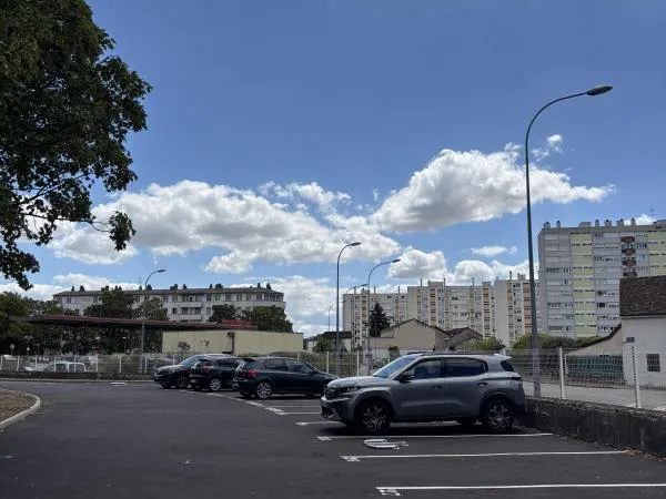 Place de parking privée - rue Guillot
