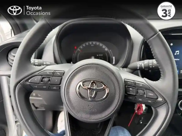Toyota Aygo x 1.0 vvt-i 72ch dynamic s-cvt my24 — photo 7