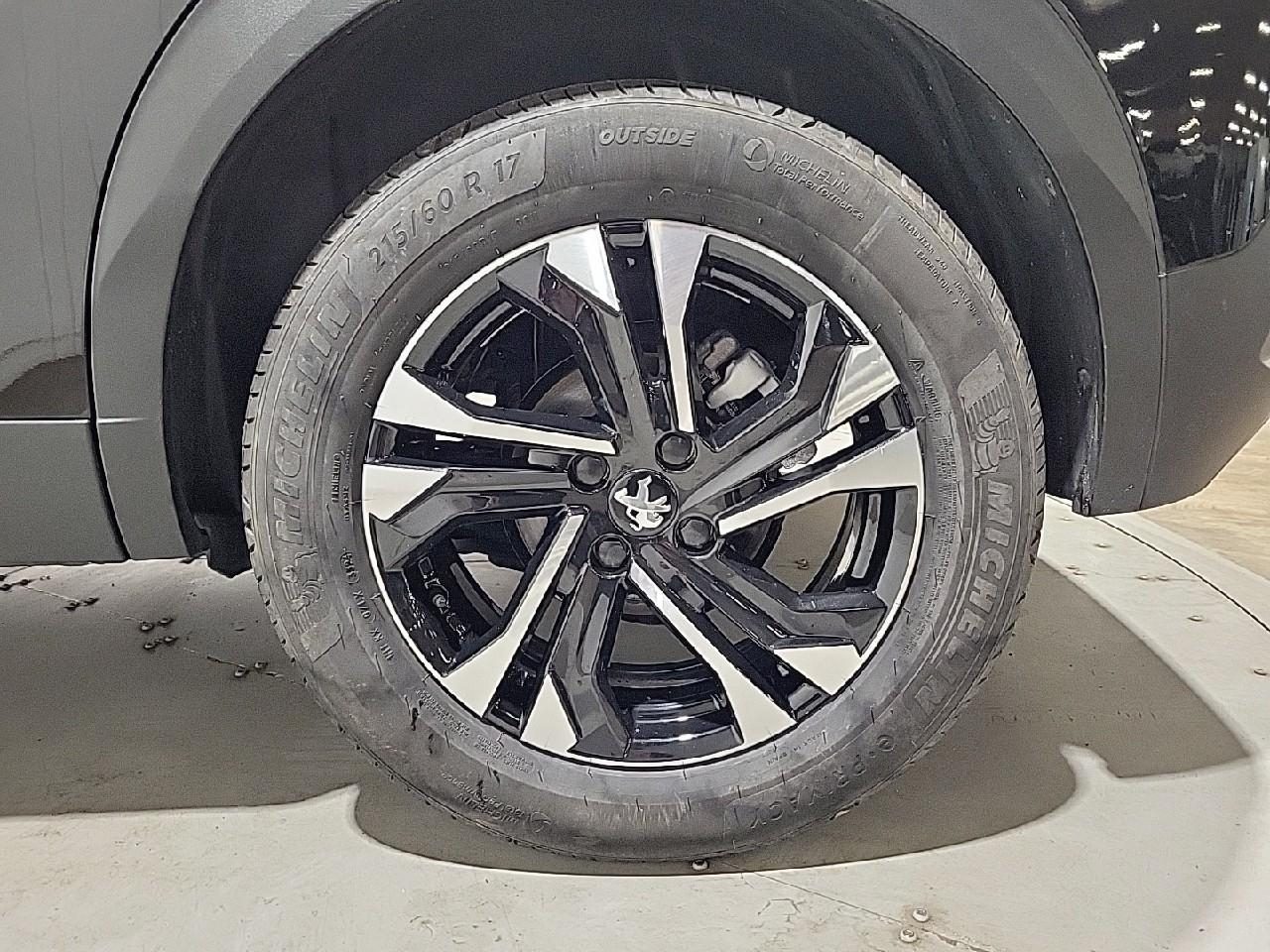 Peugeot 2008 bluehdi 130 s&s eat8 allure — photo 16