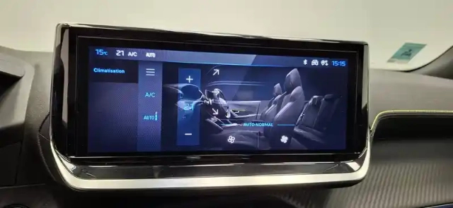 Peugeot 2008 hybrid 136 e-dcs6 — photo 115