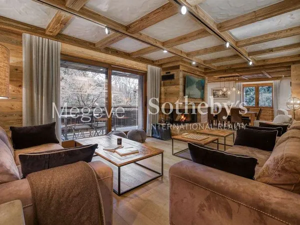 Appartement 6 pièces 180 m²