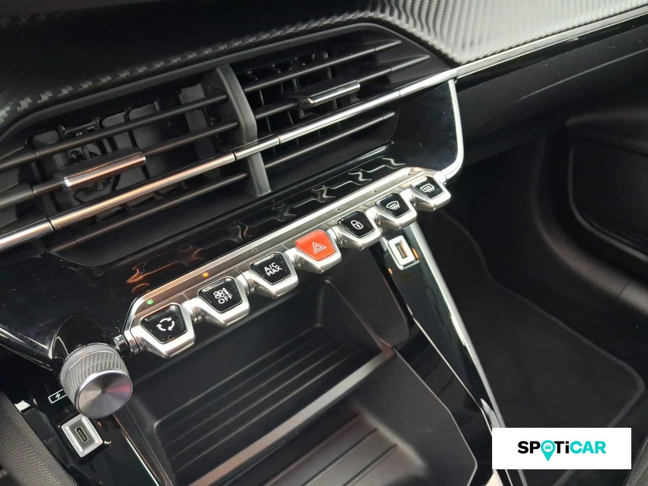 Peugeot 208 e-208 136ch style — photo 15