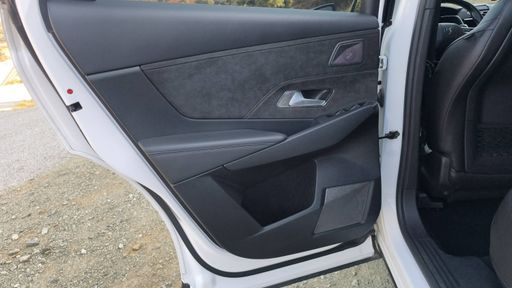 DS DS7 Crossback 1.6 THP 300 E-tense Plug in Hybrid 4X4 EAT8 - Performances Line + – 2020 – 108737 km – Hybride essence – Boîte Automatique — photo 10