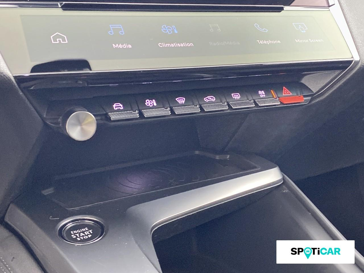 Peugeot 308 1.2 puretech 130ch s&s allure pack — photo 15