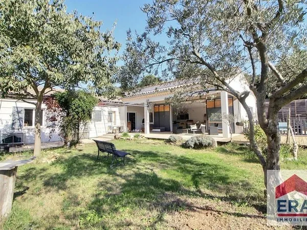 Maison de plain-pied 6 pièces 200 m²