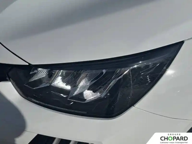 Peugeot 208 hybrid 100 e-dcs6 — photo 27