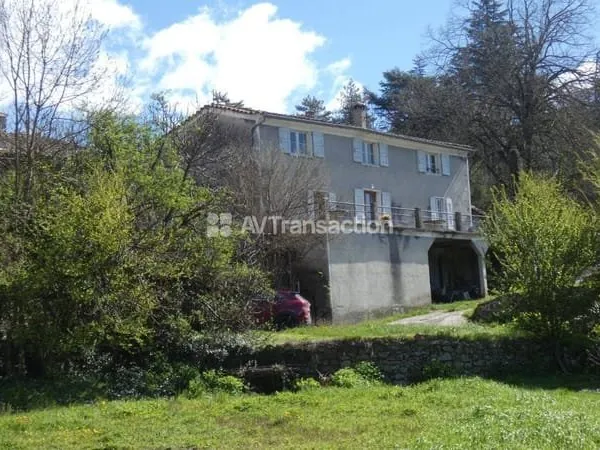 Maison 17 pièces 356 m²