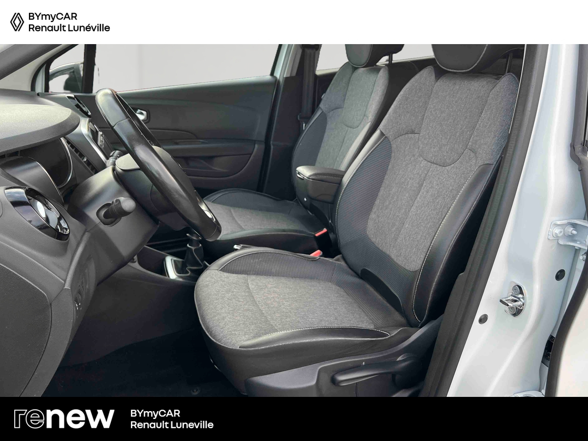 Renault Captur TCe 130 FAP — photo 11