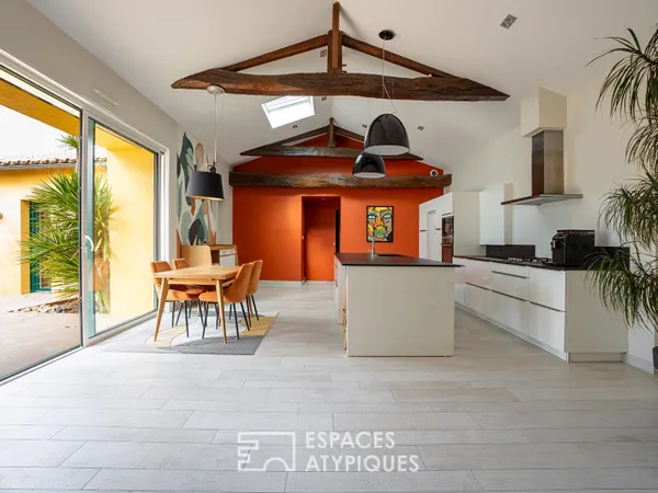 Longère de caractère entièrement rénovée avec piscine, un art de vivre au vert